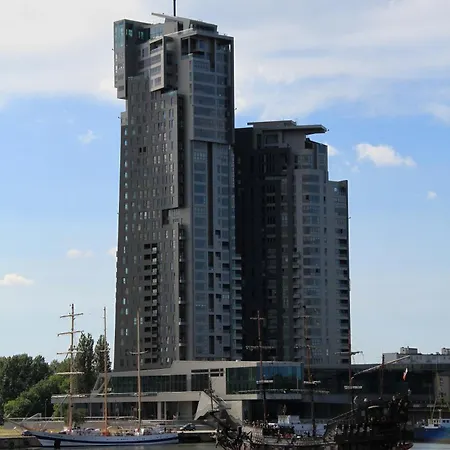 Sea Towers グディニャ