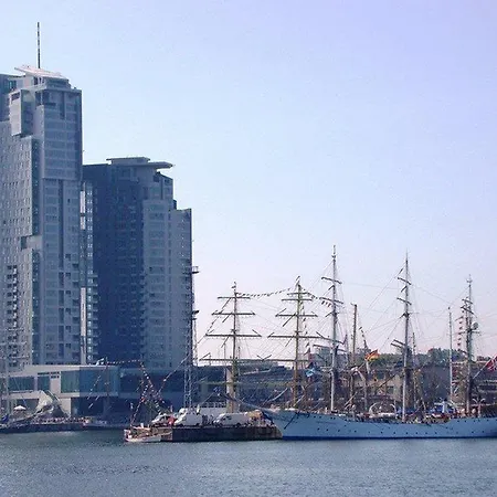 Sea Towers アパート *