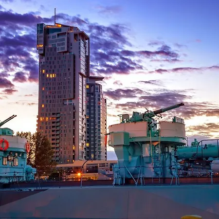 Apartment Sea Towers *